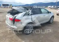 2011 Lincoln MKX photo
