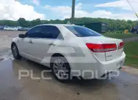 2011 Lincoln MKZ photo