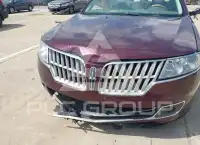 2011 Lincoln MKZ photo