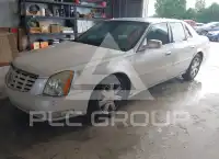 2011 Cadillac DTS photo