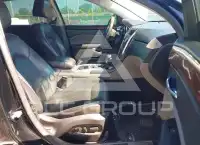 2011 Cadillac SRX photo