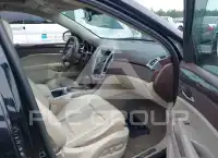 2011 Cadillac SRX photo