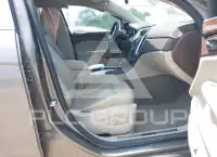 2011 Cadillac SRX фото