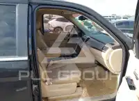 2011 Cadillac ESCALADE фото
