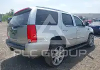 2011 Cadillac ESCALADE фото