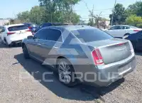 2011 Chrysler 300 фото