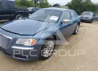 2011 Chrysler 300 фото