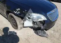 2011 Chrysler 200 photo