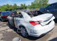 2011 Chrysler 200 photo
