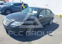 2011 Chrysler 200 photo
