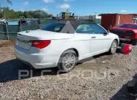 2011 Chrysler 200 фото