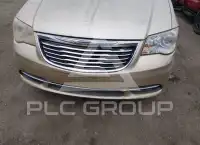 2011 Chrysler TOWN & COUNTRY фото