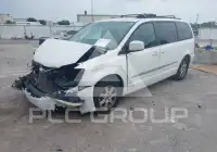 2011 Chrysler TOWN & COUNTRY фото