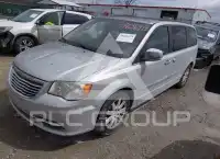 2011 Chrysler TOWN & COUNTRY photo