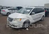 2011 Chrysler TOWN & COUNTRY фото