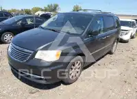 2011 Chrysler TOWN & COUNTRY фото