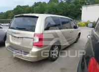 2011 Chrysler TOWN & COUNTRY photo