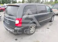 2011 Chrysler TOWN & COUNTRY фото