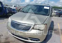 2011 Chrysler TOWN & COUNTRY фото