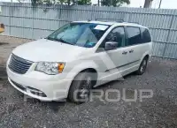 2011 Chrysler TOWN & COUNTRY фото