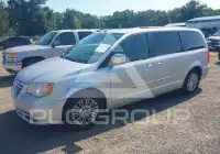 2011 Chrysler TOWN & COUNTRY фото