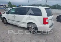2011 Chrysler TOWN & COUNTRY фото