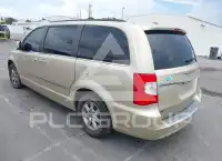 2011 Chrysler TOWN & COUNTRY фото