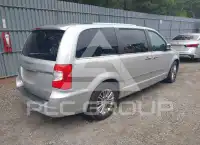2011 Chrysler TOWN & COUNTRY photo