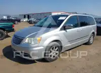 2011 Chrysler TOWN & COUNTRY фото