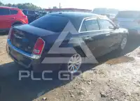 2011 Chrysler 300 фото