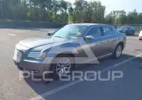 2011 Chrysler 300 photo