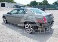 2011 Chrysler 300 фото