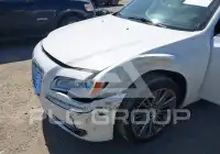 2011 Chrysler 300 фото