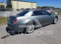 2011 Chrysler 300 фото
