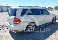 2011 Mercedes Benz GL 450 photo
