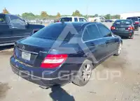2011 Mercedes Benz C 300 фото
