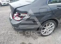 2011 Mercedes Benz C 300 фото