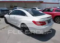 2011 Mercedes Benz E 350 фото