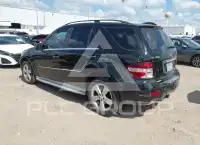 2011 Mercedes Benz ML 350 photo