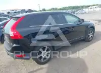 2011 Volvo XC60 фото