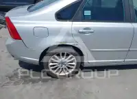 2011 Volvo S40 photo