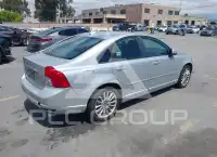2011 Volvo S40 photo