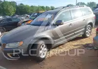 2011 Volvo XC70 photo