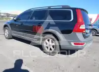 2011 Volvo XC70 photo