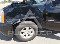 2011 GMC YUKON фото