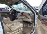 2011 GMC YUKON фото