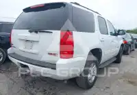2011 GMC YUKON фото