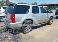 2011 GMC YUKON photo