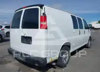 2011 GMC SAVANA фото