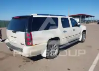2011 GMC YUKON photo
